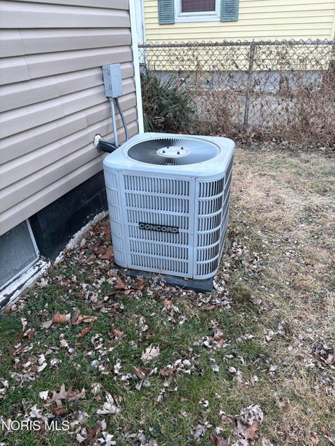 Tiny photo for 221 Orville Drive, Toledo, OH 43612 (MLS # 10004581)