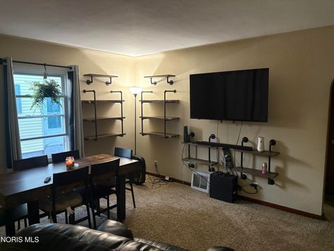 Tiny photo for 221 Orville Drive, Toledo, OH 43612 (MLS # 10004581)