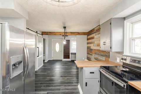 Tiny photo for 1517 Tiffin Road, Fremont, OH 43420 (MLS # 10004842)