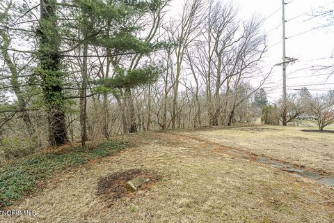Tiny photo for 1517 Tiffin Road, Fremont, OH 43420 (MLS # 10004842)