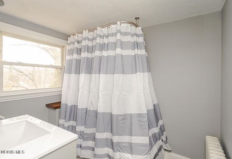 Tiny photo for 1517 Tiffin Road, Fremont, OH 43420 (MLS # 10004842)