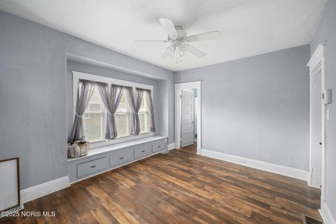 Tiny photo for 5301 303rd Street, Toledo, OH 43611 (MLS # 10004456)