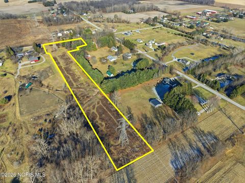 Tiny photo for 3069 County Road B, Swanton, OH 43558 (MLS # 10003392)
