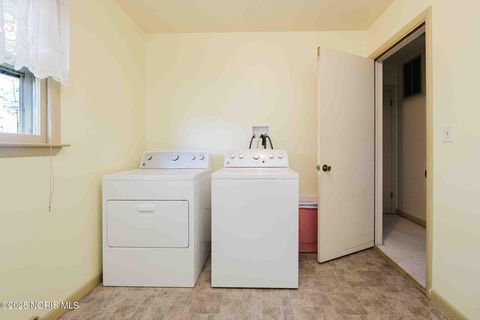 Tiny photo for 13965 County Road 209, Kenton, OH 43326 (MLS # 10000152)