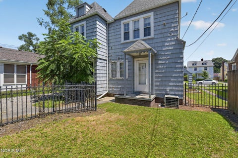 Tiny photo for 2677 Merrimac Boulevard, Toledo, OH 43606 (MLS # 10010442)