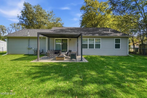 Tiny photo for 2909 E Lincolnshire Boulevard, Toledo, OH 43606 (MLS # 10014583)