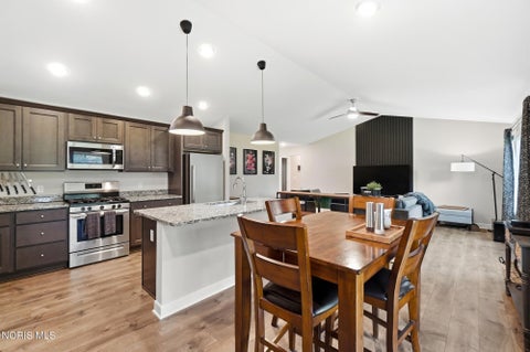 Tiny photo for 2909 E Lincolnshire Boulevard, Toledo, OH 43606 (MLS # 10014583)