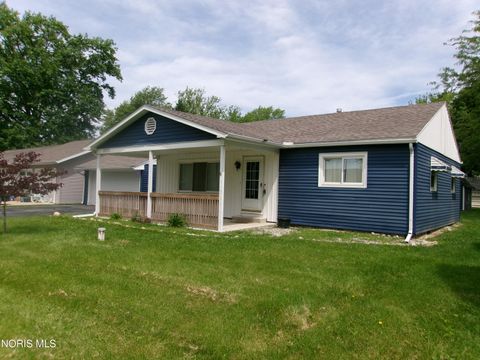 Photo of 15173 E Mulberry Street, Bryan, OH 43506 (MLS # 10008292)
