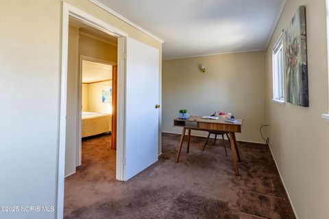 Tiny photo for 569 Apple Avenue, Toledo, OH 43609 (MLS # 10000874)