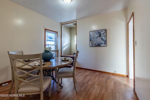 Tiny photo for 569 Apple Avenue, Toledo, OH 43609 (MLS # 10000874)