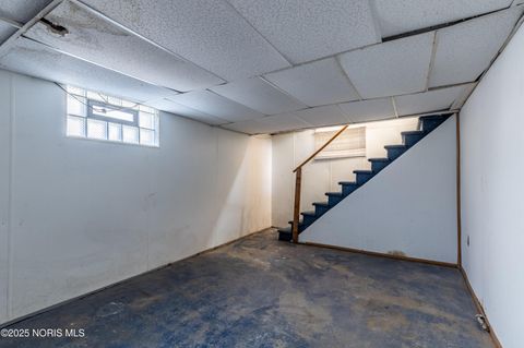 Tiny photo for 569 Apple Avenue, Toledo, OH 43609 (MLS # 10000874)