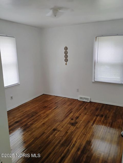 Tiny photo for 5509 Clover Lane, Toledo, OH 43623 (MLS # 10000493)
