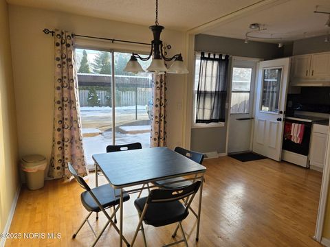 Tiny photo for 6731 Garden Road #Building 2, Maumee, OH 43537 (MLS # 10002128)