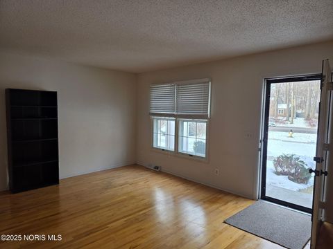 Tiny photo for 6731 Garden Road #Building 2, Maumee, OH 43537 (MLS # 10002128)