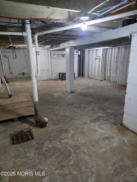 Tiny photo for 2040 Fairfax Road, Toledo, OH 43613 (MLS # 10001925)