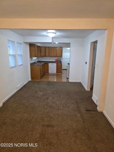 Tiny photo for 2040 Fairfax Road, Toledo, OH 43613 (MLS # 10001925)