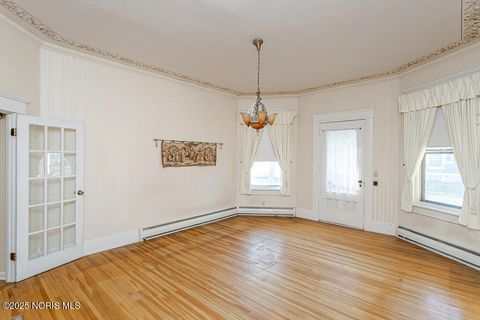Tiny photo for 504 E Main Street, Leipsic, OH 45856 (MLS # 10000280)