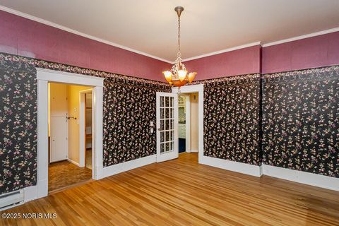 Tiny photo for 504 E Main Street, Leipsic, OH 45856 (MLS # 10000280)