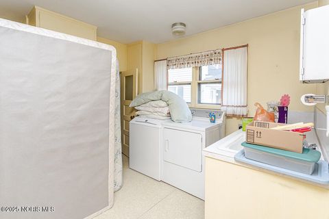 Tiny photo for 504 E Main Street, Leipsic, OH 45856 (MLS # 10000280)