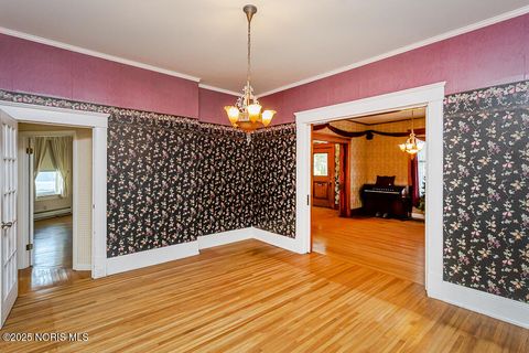 Tiny photo for 504 E Main Street, Leipsic, OH 45856 (MLS # 10000280)