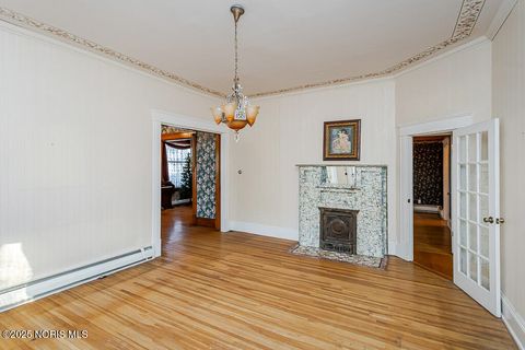 Tiny photo for 504 E Main Street, Leipsic, OH 45856 (MLS # 10000280)