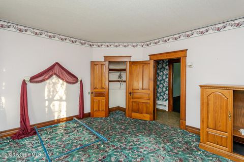 Tiny photo for 504 E Main Street, Leipsic, OH 45856 (MLS # 10000280)
