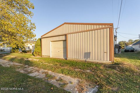 Tiny photo for 504 E Main Street, Leipsic, OH 45856 (MLS # 10000280)