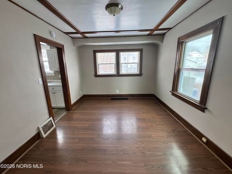 Tiny photo for 4218 Parrakeet Avenue, Toledo, OH 43612 (MLS # 10003511)