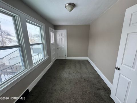 Tiny photo for 4218 Parrakeet Avenue, Toledo, OH 43612 (MLS # 10003511)