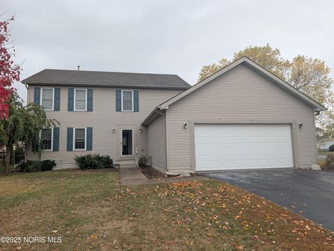 Photo of 10453 White Oak Drive, Perrysburg, OH 43551 (MLS # 10000059)