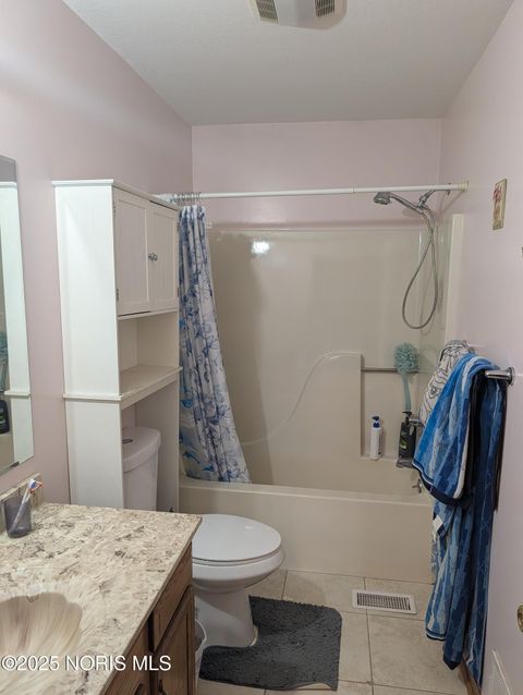 Tiny photo for 10453 White Oak Drive, Perrysburg, OH 43551 (MLS # 10000059)