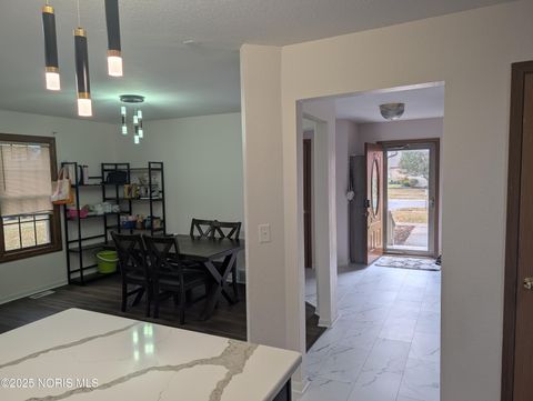 Tiny photo for 10453 White Oak Drive, Perrysburg, OH 43551 (MLS # 10000059)
