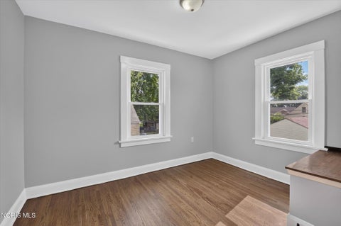 Tiny photo for 1734 Milroy Street, Toledo, OH 43605 (MLS # 10011417)
