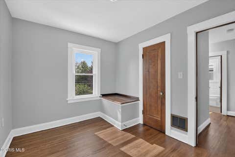 Tiny photo for 1734 Milroy Street, Toledo, OH 43605 (MLS # 10011417)