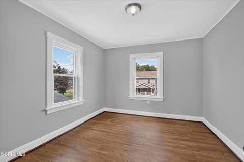 Tiny photo for 1734 Milroy Street, Toledo, OH 43605 (MLS # 10011417)