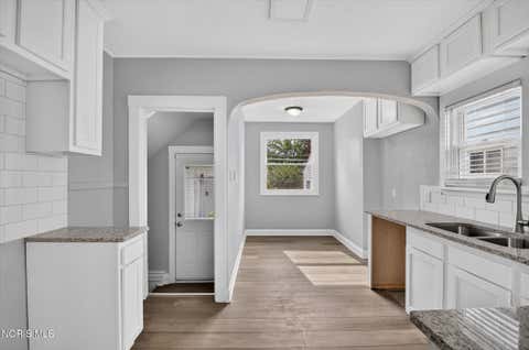 Tiny photo for 1734 Milroy Street, Toledo, OH 43605 (MLS # 10011417)