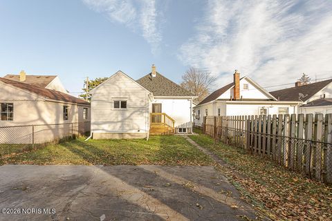 Tiny photo for 933 Waverly Avenue, Toledo, OH 43607 (MLS # 10004455)