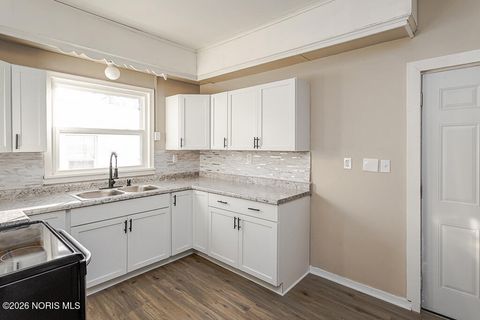 Tiny photo for 933 Waverly Avenue, Toledo, OH 43607 (MLS # 10004455)