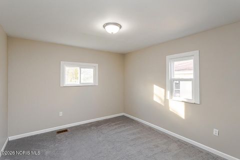 Tiny photo for 933 Waverly Avenue, Toledo, OH 43607 (MLS # 10004455)