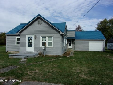 Photo of 508 W Walnut Street, North Baltimore, OH 45872 (MLS # 10000633) Photo of 508 W Walnut Street, North Baltimore, OH 45872 (MLS # 10000633)