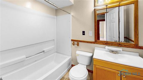 Tiny photo for 3941 Leybourn Avenue, Toledo, OH 43612 (MLS # 10006832)