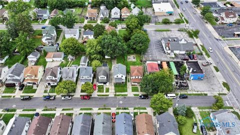 Tiny photo for 3941 Leybourn Avenue, Toledo, OH 43612 (MLS # 10006832)