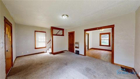 Tiny photo for 3941 Leybourn Avenue, Toledo, OH 43612 (MLS # 10006832)