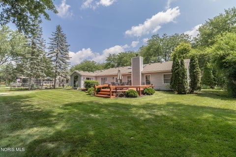 Tiny photo for 2049 Willowhill Lane, Toledo, OH 43615 (MLS # 10011002)