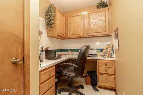 Tiny photo for 2049 Willowhill Lane, Toledo, OH 43615 (MLS # 10011002)