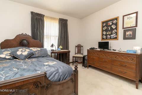 Tiny photo for 2049 Willowhill Lane, Toledo, OH 43615 (MLS # 10011002)