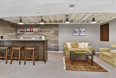 Tiny photo for 6755 Cloister Court, Toledo, OH 43617 (MLS # 10003727)