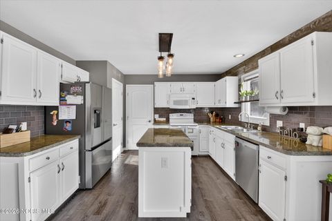 Tiny photo for 6755 Cloister Court, Toledo, OH 43617 (MLS # 10003727)