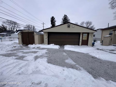 Tiny photo for 224 Sackett Street, Maumee, OH 43537 (MLS # 10003720)