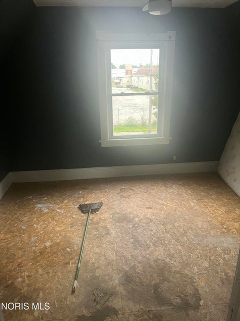 Tiny photo for 1715 Oakwood Avenue, Toledo, OH 43607 (MLS # 10012542)